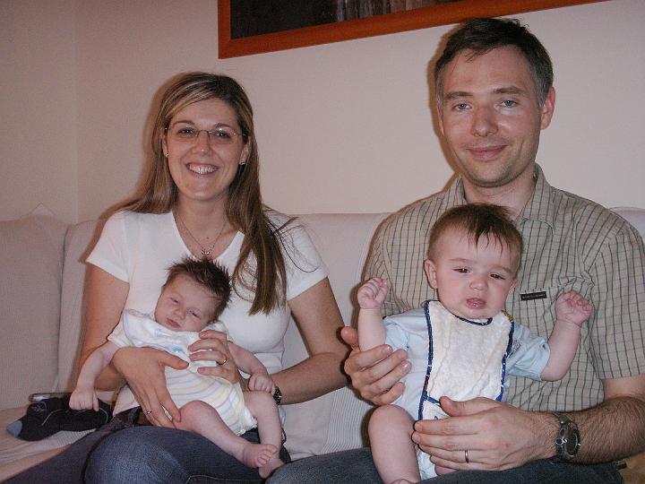 2006-05-26_16-45_11.JPG - Zia Simona e mio cugino GabrieleTante Simona und mein Cousin Gabriele